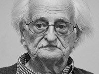 Марлену Хуциеву, госпитализированному в декабре, лучше; его жена умерла в больнице