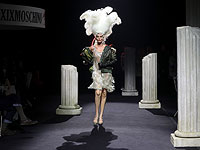 Вдохновленный Феллини: показ мод в крупнейшей киностудии Европы. Фоторепортаж