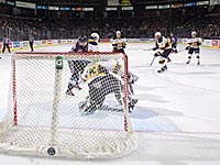 Убийственная мощь: 20-летний хоккеист