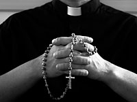 Пастор, хваливший убийцу геев, признался: