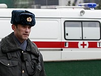 Вышедший на балкон москвич обнаружил этажом ниже труп соседа