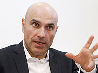 Эфи Навэ подал в полицию жалобу о хищении мобильного телефона