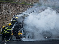 Неподалеку от Бен Шемена загорелся автомобиль, погиб мужчина