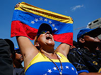 Многотысячные митинги в поддержку Гуаидо. Фоторепортаж из Каракаса