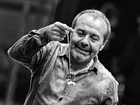 Репетиция с чёртом при выключенном цвете. Фотозаметка Дмитрия Брикмана