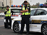 В Холоне образовался провал на дороге под минибусом, перевозившим детей