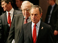 Миллиардер Баффет хочет видеть миллиардера Блумберга  в кресле президента США