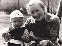 Галина Хомчик и маленький Алеша