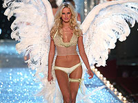 Чешской супермодели Каролине Курковой - 35. Фотогалерея