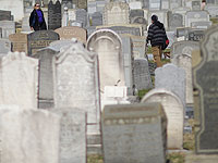 На востоке Франции осквернены более 80 еврейских могил