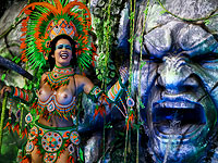 Карнавал в Рио: день второй, самый горячий. Фоторепортаж 
