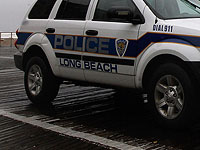 Трагедия в США: дочь полицейской задохнулась в машине, пока мать занималась сексом