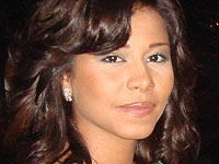 Египетской певице, пожаловавшейся на цензуру, запретили выступать