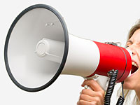 Жители Тират-Кармеля требуют закрыть центр