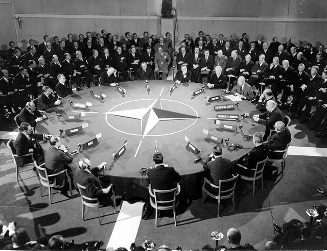 Саммит NATO, 1950-е годы Саммит NATO, 1950-е годы