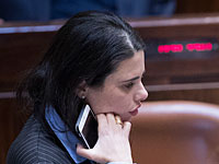 ШАБАК предупредил Айелет Шакед, что ее смартфон может прослушиваться