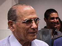 Гад Зеэви снова сделал предложение о покупке