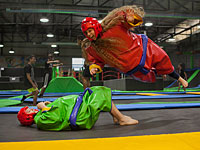 iJump: волшебный мир свободного полета и невесомости.
