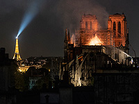 Пожар в Соборе Парижской Богоматери. Фоторепортаж