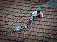 С крыши дома в Меа Шеарим полицейские сняли куклу, изображавшую солдата ЦАХАЛа