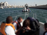 Яхта, на борту которой находились взрослые и дети, едва не разбилась о камни возле побережья Ашдода