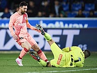 Месси вышел на замену. 