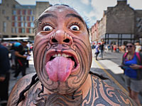 Американский биолог: люди могут нюхать языком