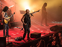 Гитарист израильской группы Stella Maris, потерявший сознание на сцене, пришел в себя