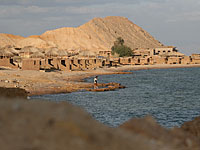 СМИ: менеджер пляжа на Синае, которого израильтянки обвиняют в изнасиловании, готов пройти проверку на