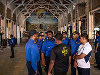 На Шри-Ланке запретили носить в общественных местах головные уборы, скрывающие лица