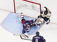 36 сэйвов Бобровского. Хет-трик Кутюра.