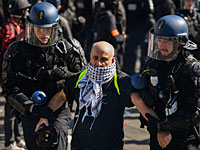 Красный первомай в Париже: кровь и слёзы. Фоторепортаж