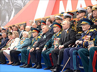 Из-за погодных условий отменен воздушный парад над Красной площадью в Москве