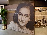 Анна Франк в бикини: The Harvard Lampoon извиняется за бестактность