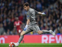 После перенесенного инфаркта Икер Касильяс объявил о завершении карьеры