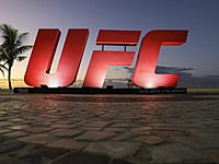 UFC. Дос Аньос 
