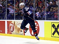 Ларкин забросил победную шайбу. Американцы победили сборную Германии