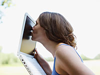 Количество брачных афер в США резко возросло: группа риска – старики