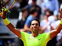 Циципас и Надаль вышли в третий круг Открытого чемпионата Франции