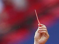 14-летний футболист снял шорты перед девушкой-арбитром и был дисквалифицирован на год