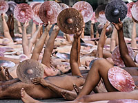 Туник провел в Нью-Йорке 