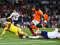 Комедия ошибок. Голландцы в дополнительное время победили англичан и вышли в финал Лиги наций