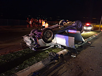 В Тверии перевернулся легковой автомобиль