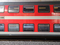 Бюджет развития шоссейных дорог ушел на внеплановую закупку вагонов для 