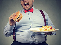 Исследование: почему человек продолжает есть, хотя уже сыт