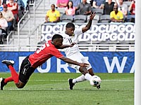 Золотой кубок. Победный гол нападающего 