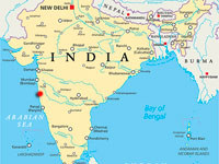 Прорыв дамбы на западе Индии, множество жертв