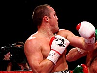 Российский боксер-тяжеловес Денис Лебедев объявил о завершении карьеры