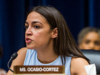 Хайкинд подал в суд на Окасио-Кортес, которая заблокировала его в Twitter