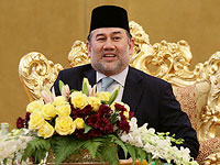 Экс-король Малайзии развелся с женой – русской красавицей Оксаной